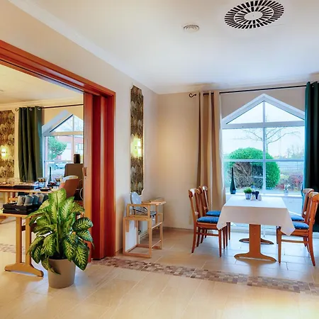 Apfelbluete Wendorf (Mecklenburg-Vorpommern)